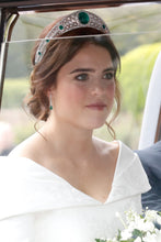 Load image into Gallery viewer, Princess Eugenie replica wedding earrings