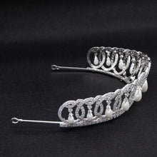 Load image into Gallery viewer, Vladimir tiara replica with pearls (platinum plated)