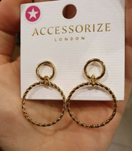 Load image into Gallery viewer, Duchess of Cambridge&#39;s Accessorize twist circle hoop earrings